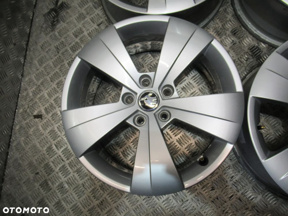 Felgi Skoda Superb Octavia Yeti Karoq Kodiaq 6,5Jx17 et41 5x112 - 6