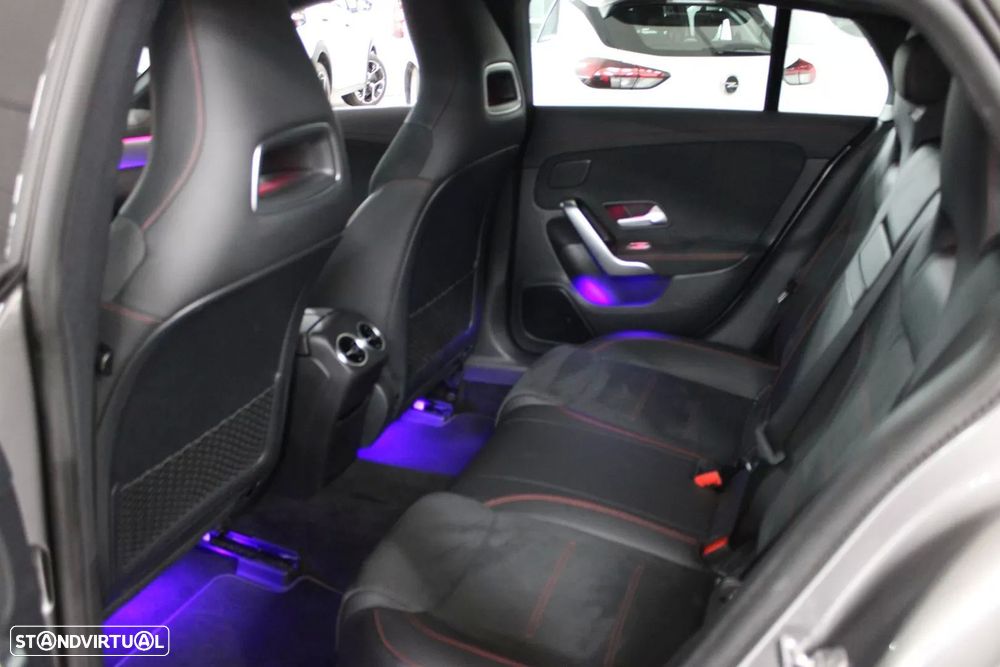 Mercedes-Benz CLA 180 d Shooting Brake AMG Line Aut. - 12