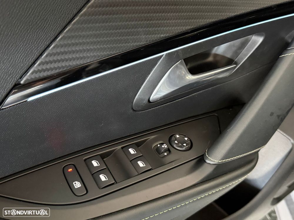 Peugeot e-208 50 kWh GT Line - 14