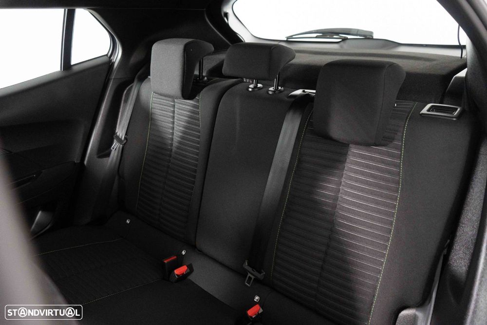 Peugeot 2008 1.2 PureTech Active Pack - 11