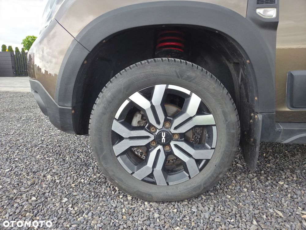 Dacia Duster 1.5 dCi Laureate 4x4 - 14