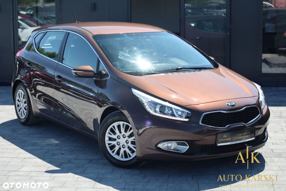 Kia Ceed - 9