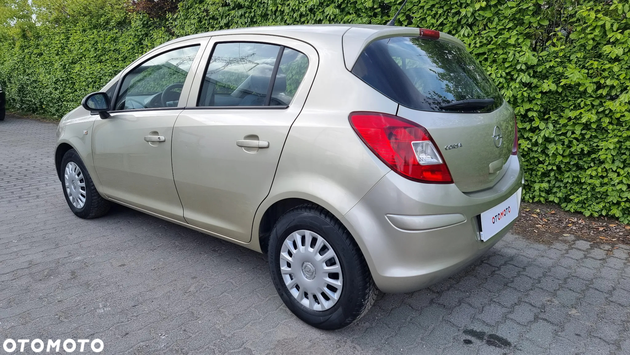 Opel Corsa 1.2 16V Cosmo - 22