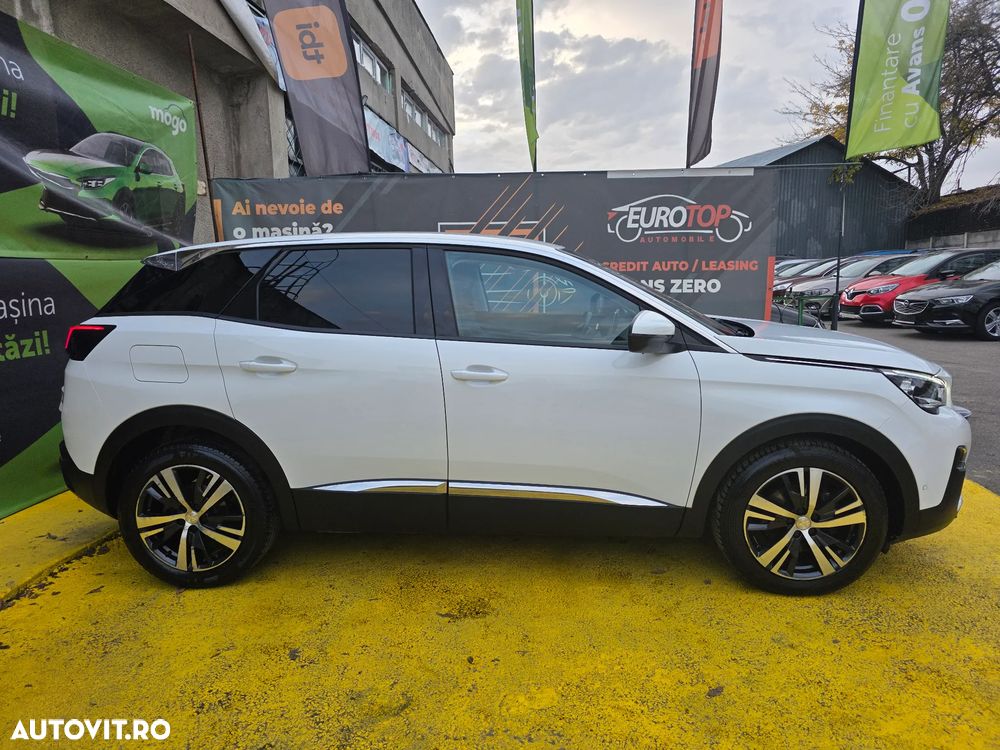 Peugeot 3008 1.2 PureTech S&S BVM6 Allure - 5