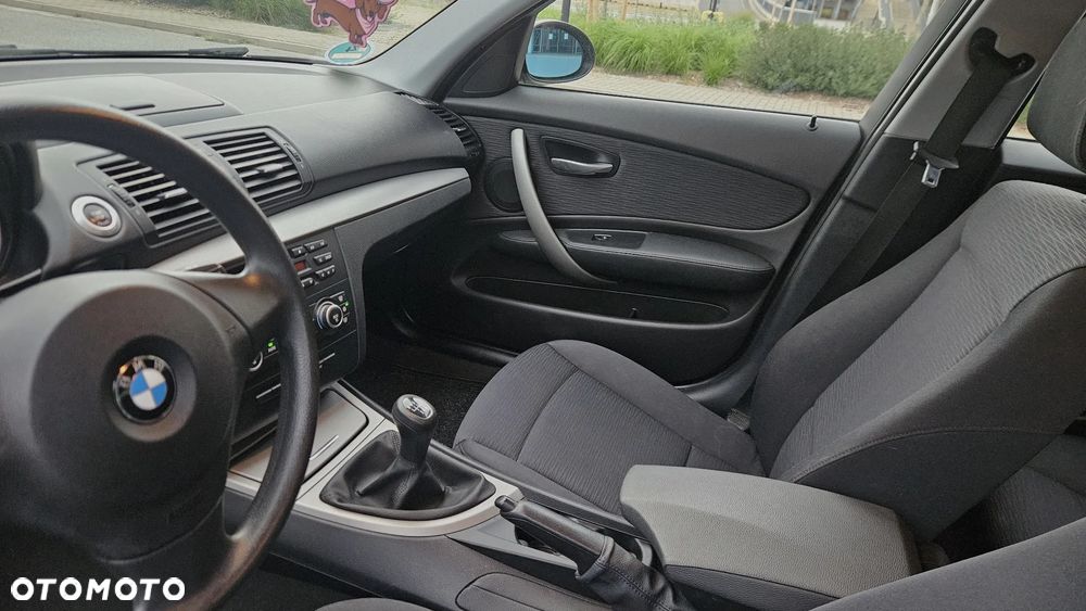 BMW Seria 1 - 19