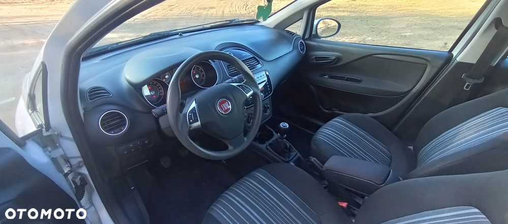 Fiat Punto 1.4 Easy S&S - 6