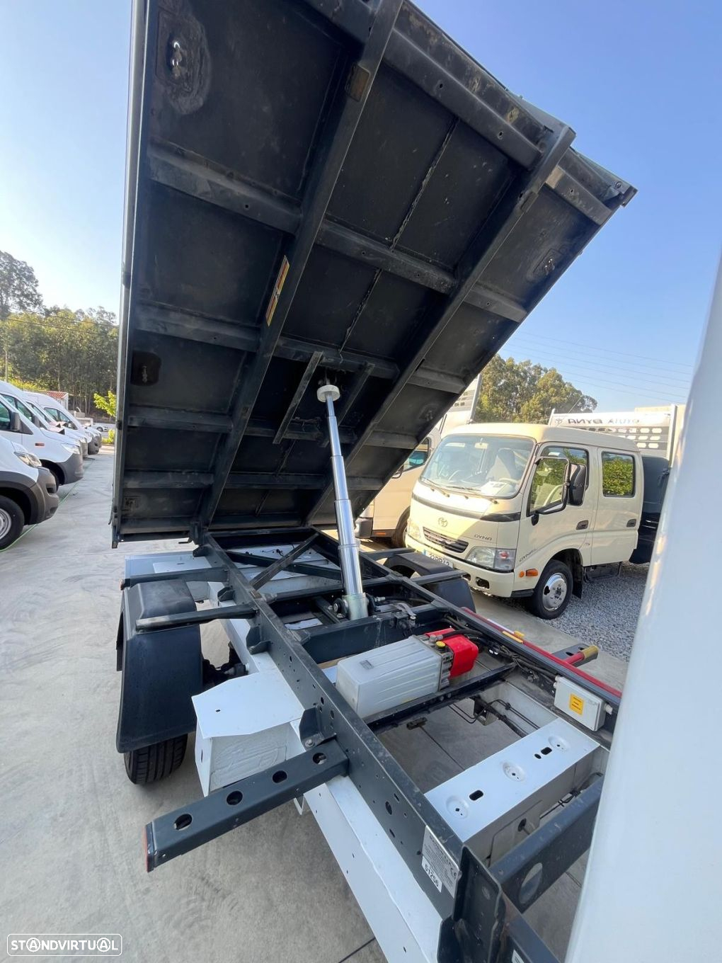Renault Master 7 Lugares + Basculante - 7