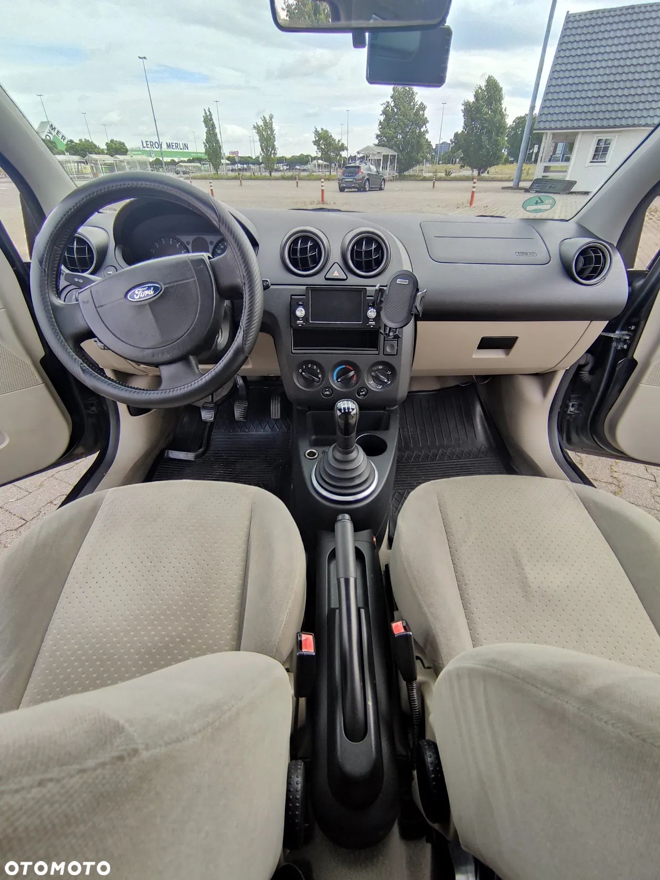 Ford Fiesta 1.4 Ambiente - 1