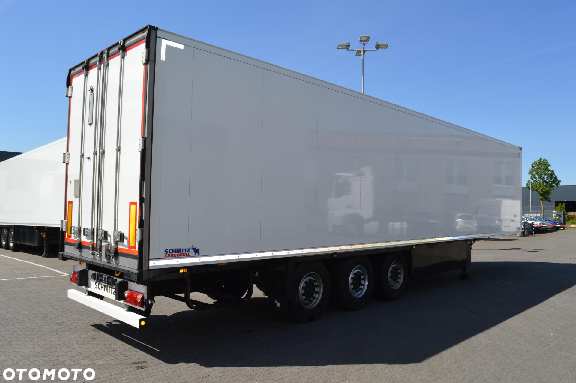 Schmitz Cargobull SKO FP 45 ThermoKing SLXi 300 - 4
