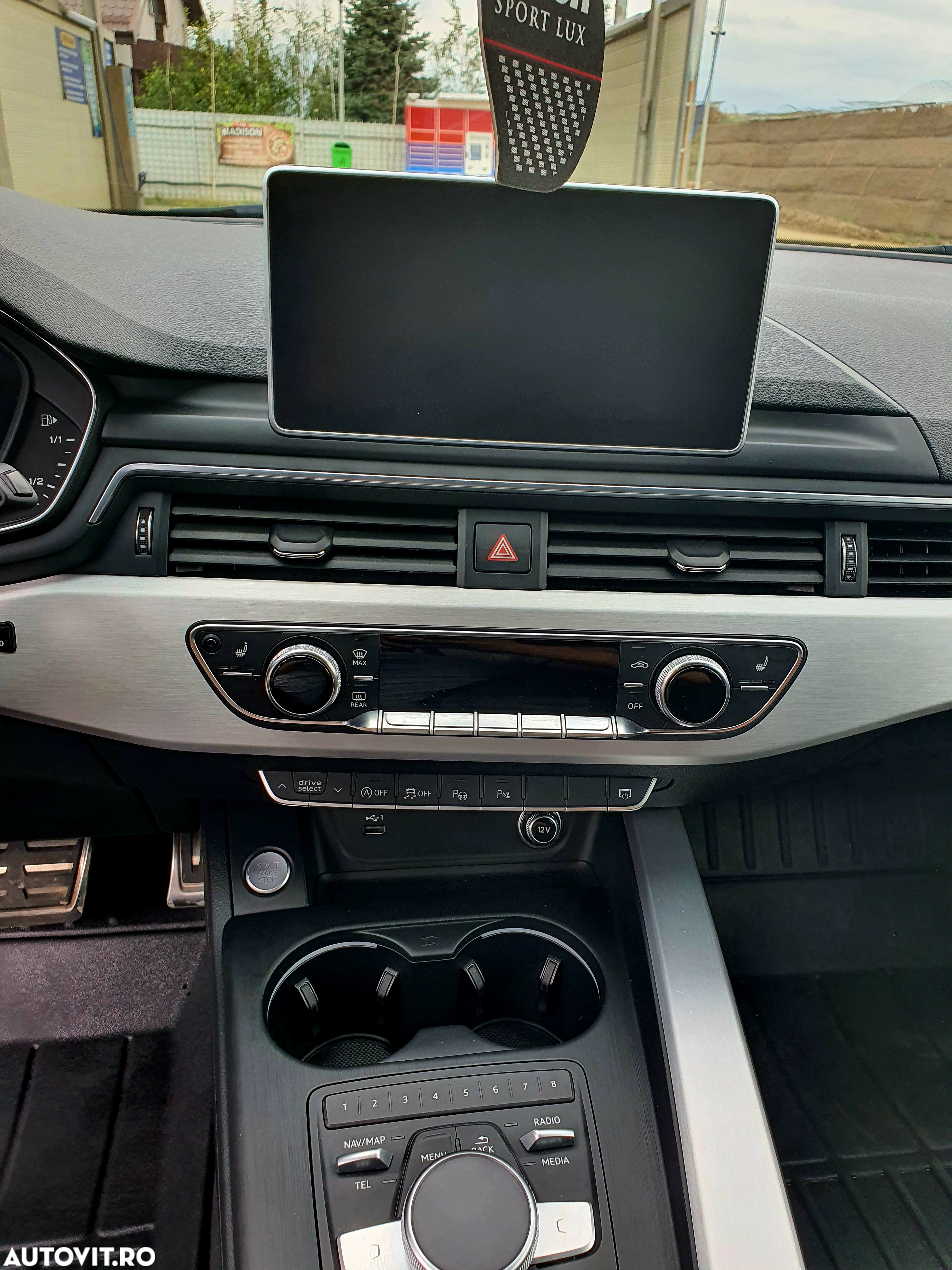 Audi A4 Avant 2.0 40 TDI S tronic S Line - 22