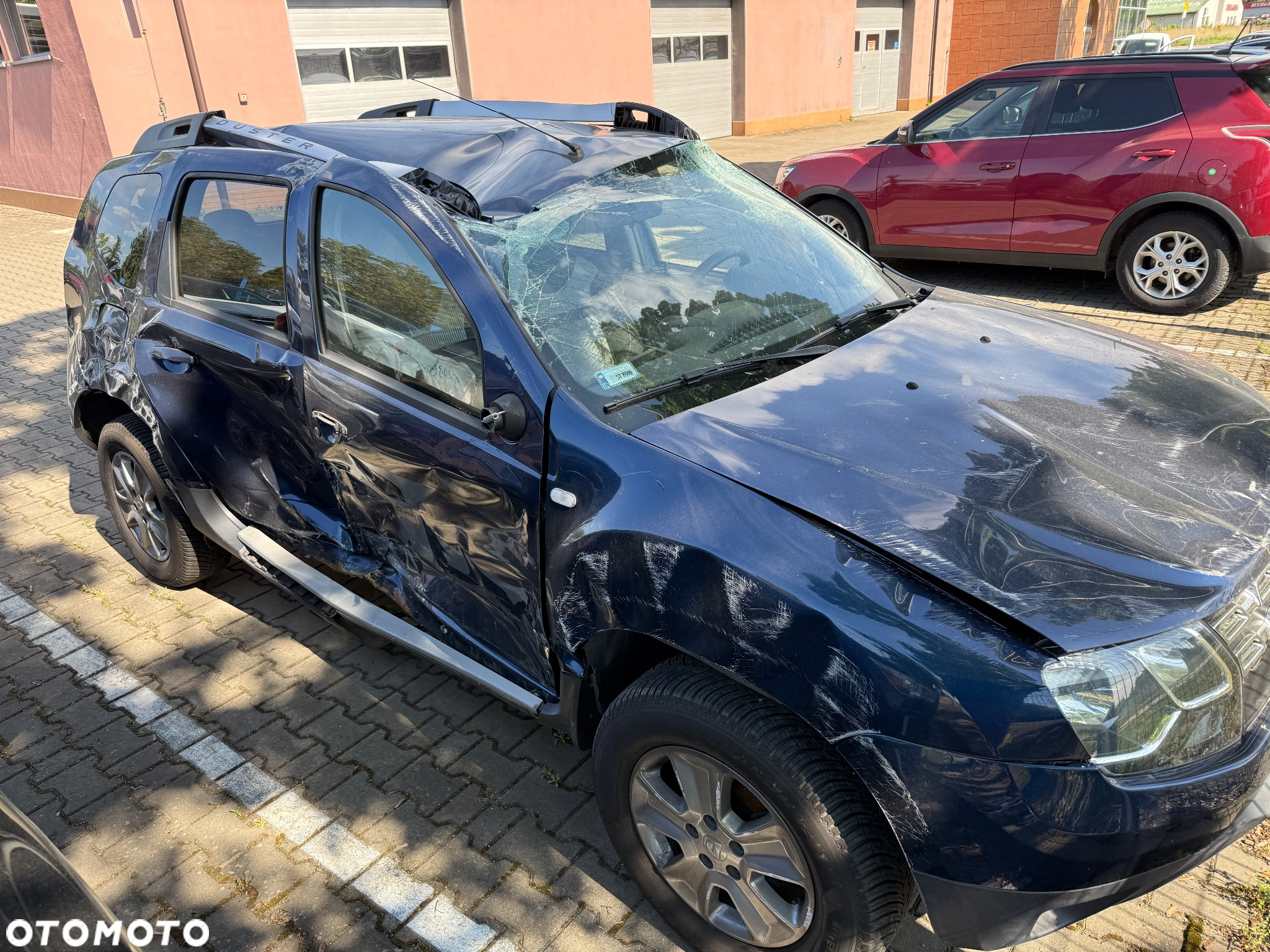 Dacia Duster 1.6 SCe Laureate S&S - 8