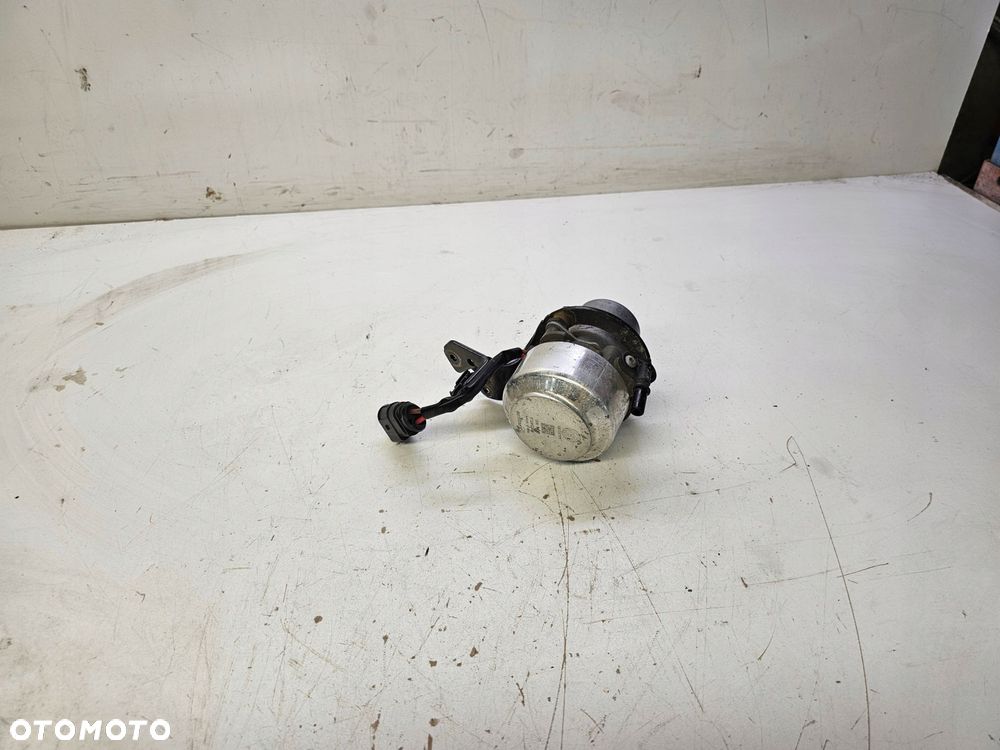 POMPA VACUM AUDI Q3 VW SKODA 1.5 TFSI 5Q0612181 - 1