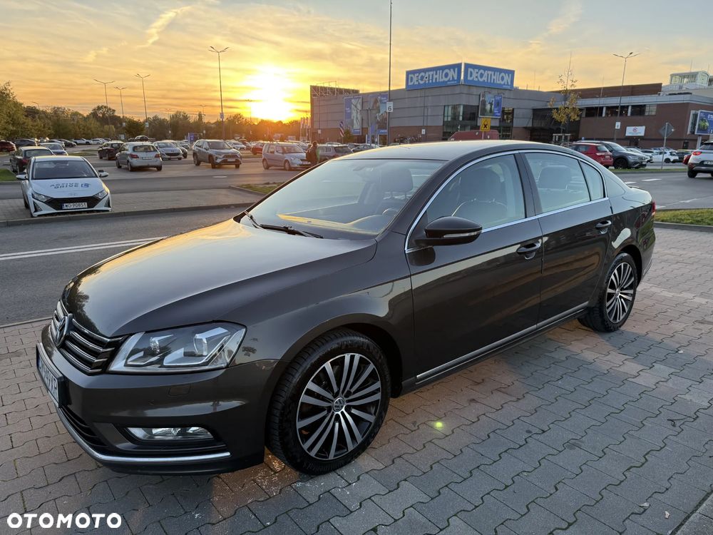 Volkswagen Passat 2.0 TDI Highline R-Style DSG - 14