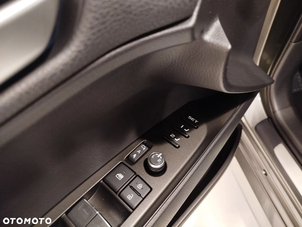 Toyota Camry 2.5 Hybrid Dynamic Force Executive e-CVT - 9