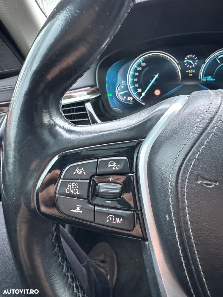 BMW Seria 5 520d xDrive Aut. Luxury Line - 8