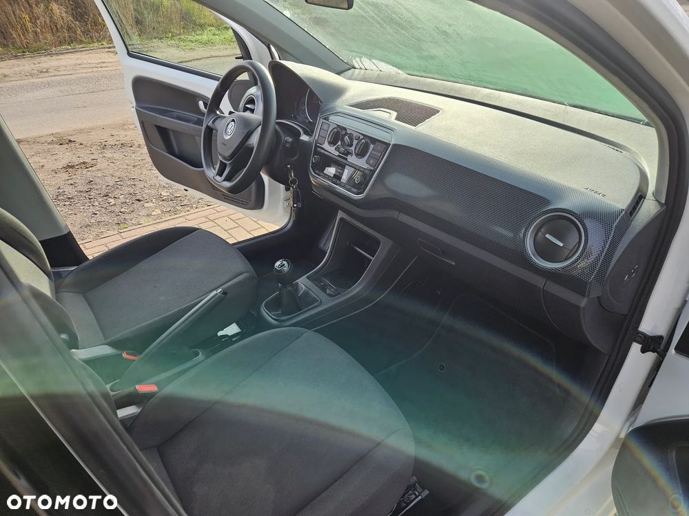 Volkswagen up! - 6