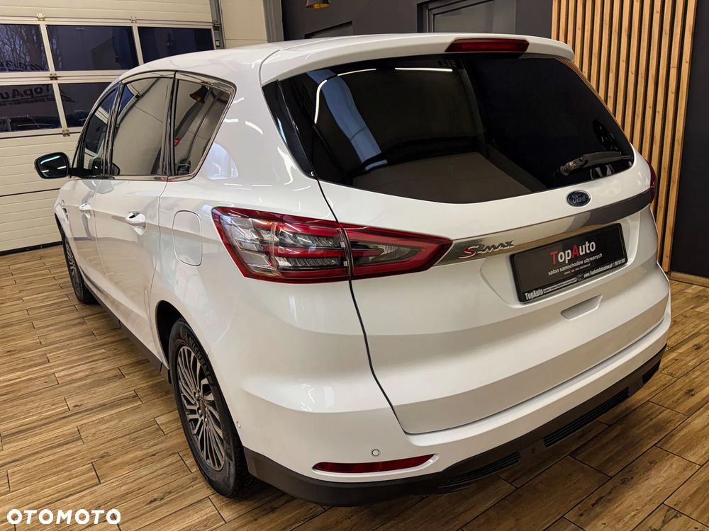 Ford S-Max - 10