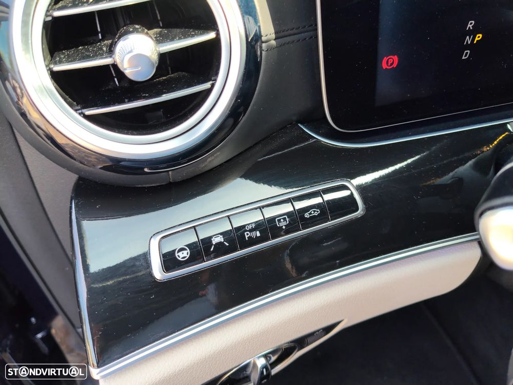 Mercedes-Benz E 43 AMG 4Matic 9G-TRONIC - 14