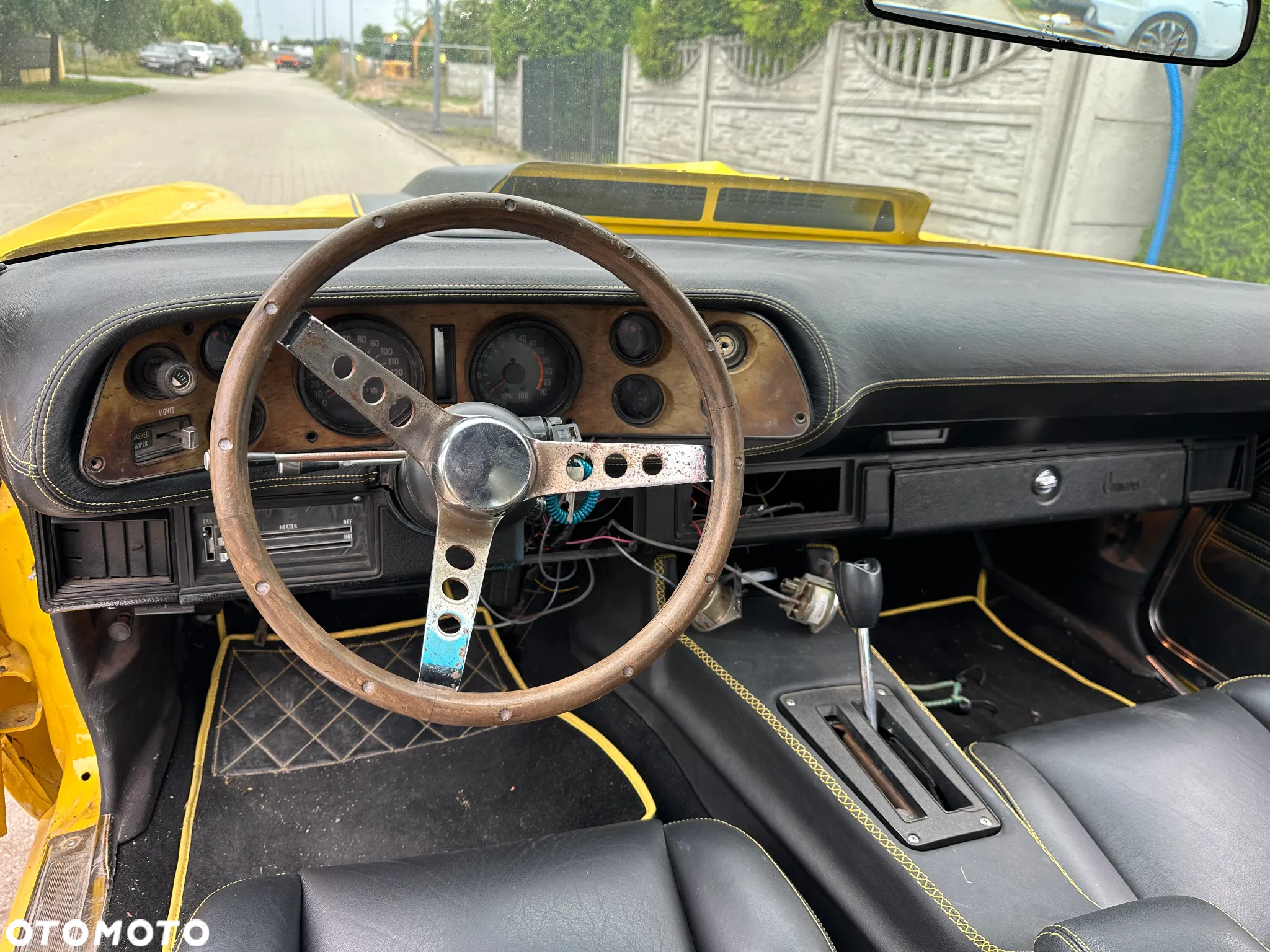 Chevrolet Camaro - 13