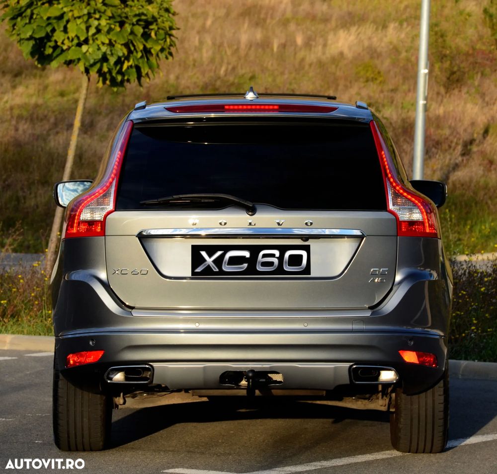 Volvo XC 60 D5 AWD Geartronic Summum - 23