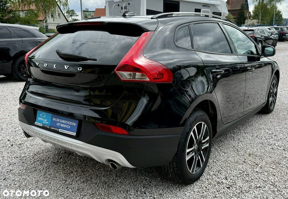 Volvo V40 Cross Country D3 Drive-E Momentum - 5