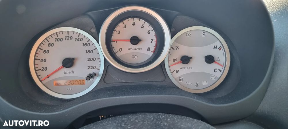 Toyota RAV4 4x2 - 8