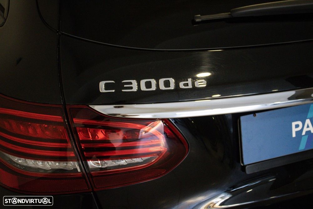 Mercedes-Benz C 300 de AMG Line - 12