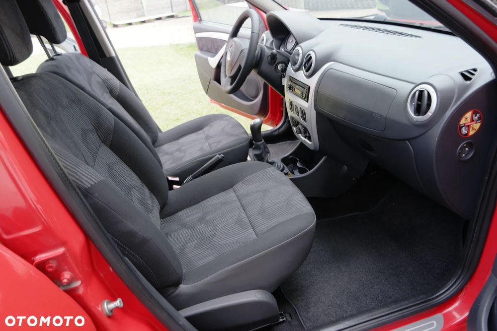 Dacia Sandero 1.6 Laureate - 24