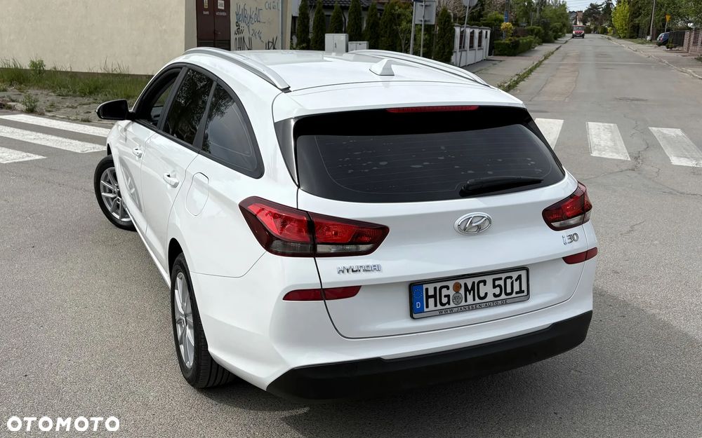 Hyundai i30 1.4 Passion - 7