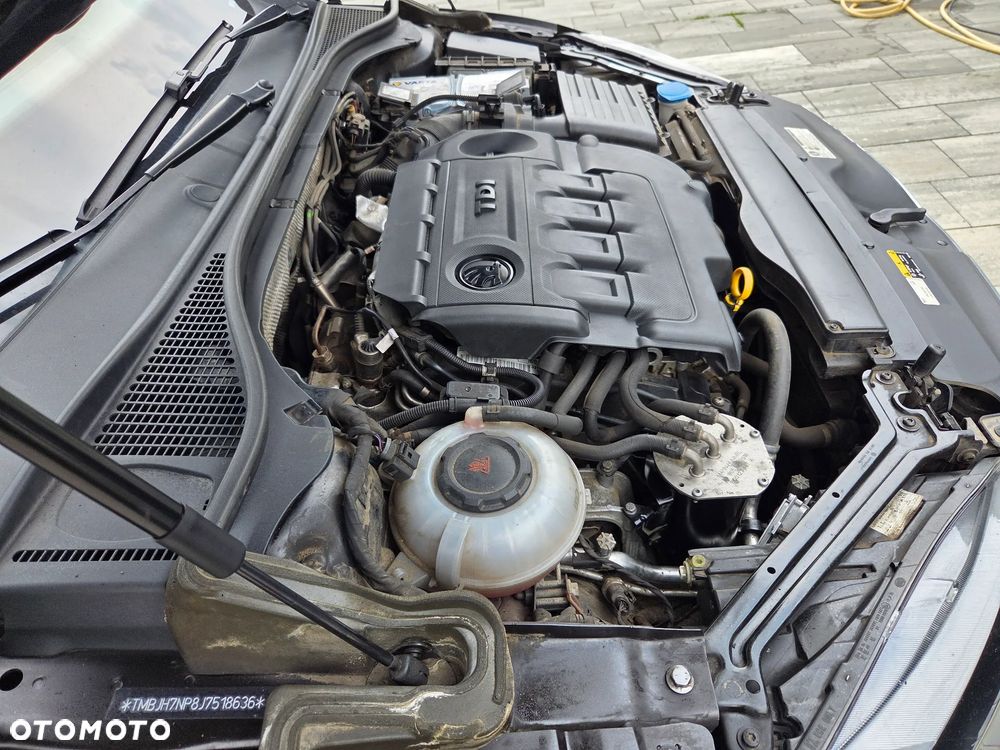 Skoda Superb 2.0 TDI Ambition DSG - 25