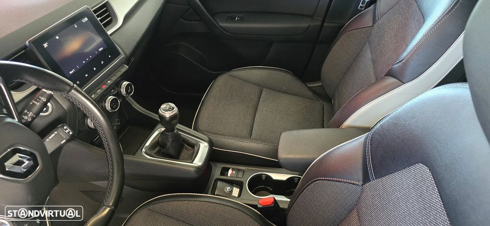 Renault Captur 1.0 TCe Exclusive - 4