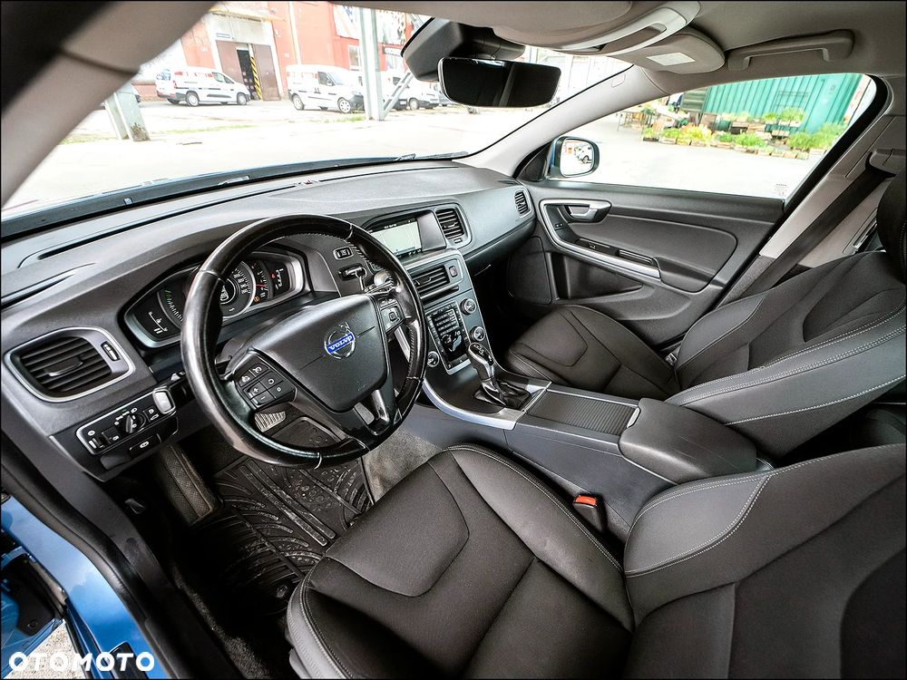 Volvo V60 D3 Geartronic Business Edition - 14