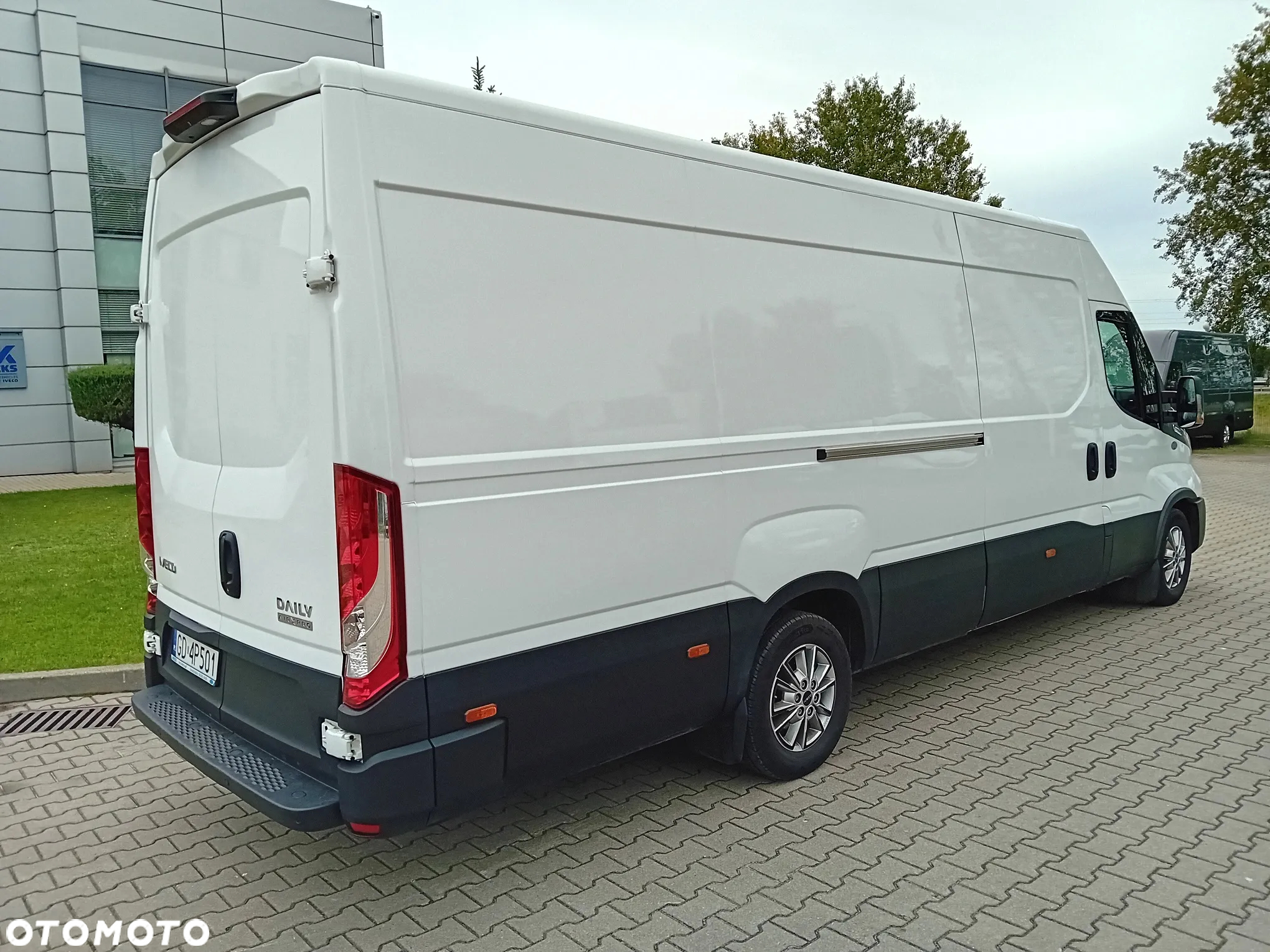 Iveco Daily L4H2 16m3 35S18HA8 3.0D 180KM Hi Matic Air PRO  DEMO - 3