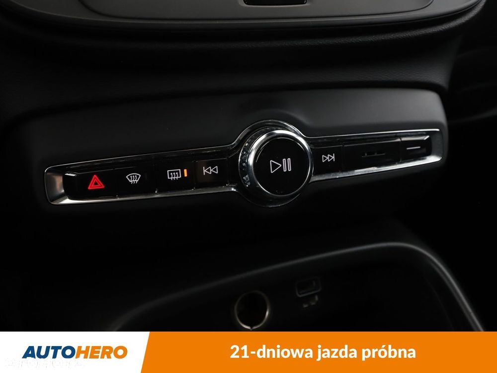 Volvo XC 40 T4 AWD - 26
