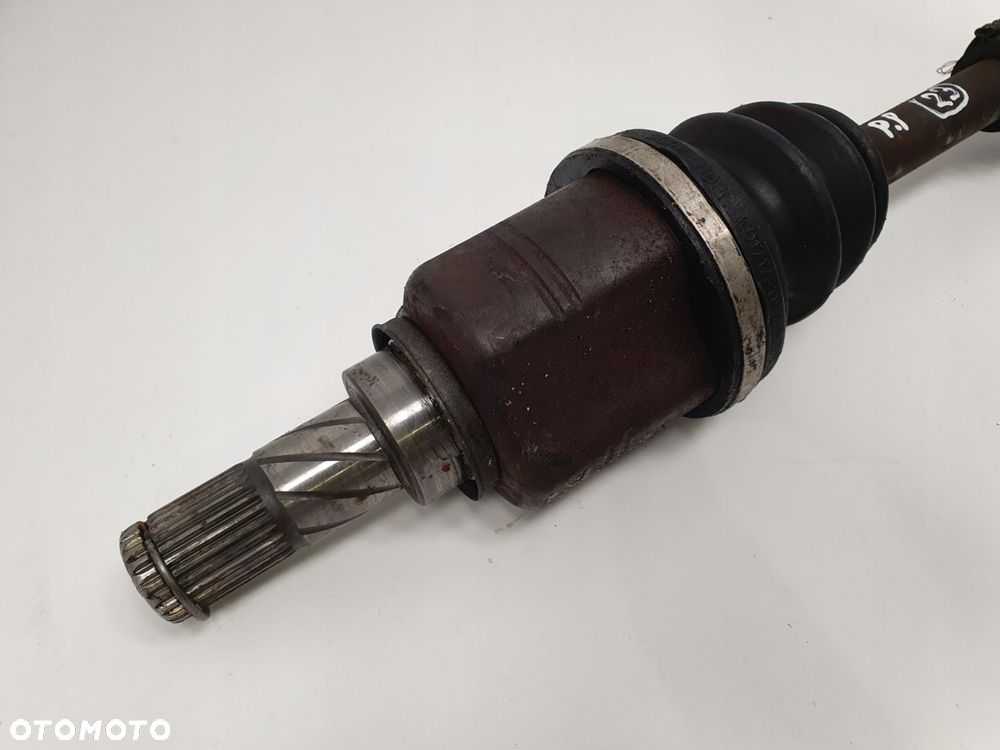 PRAWA PRZEDNIA PÓŁOŚ Półośka przód pasażera Nissan Micra K12 1.2 16V - 16