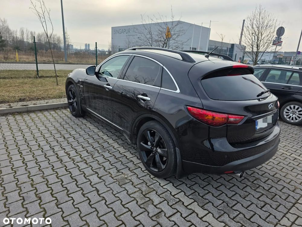 Infiniti QX70 3.0d S - 17
