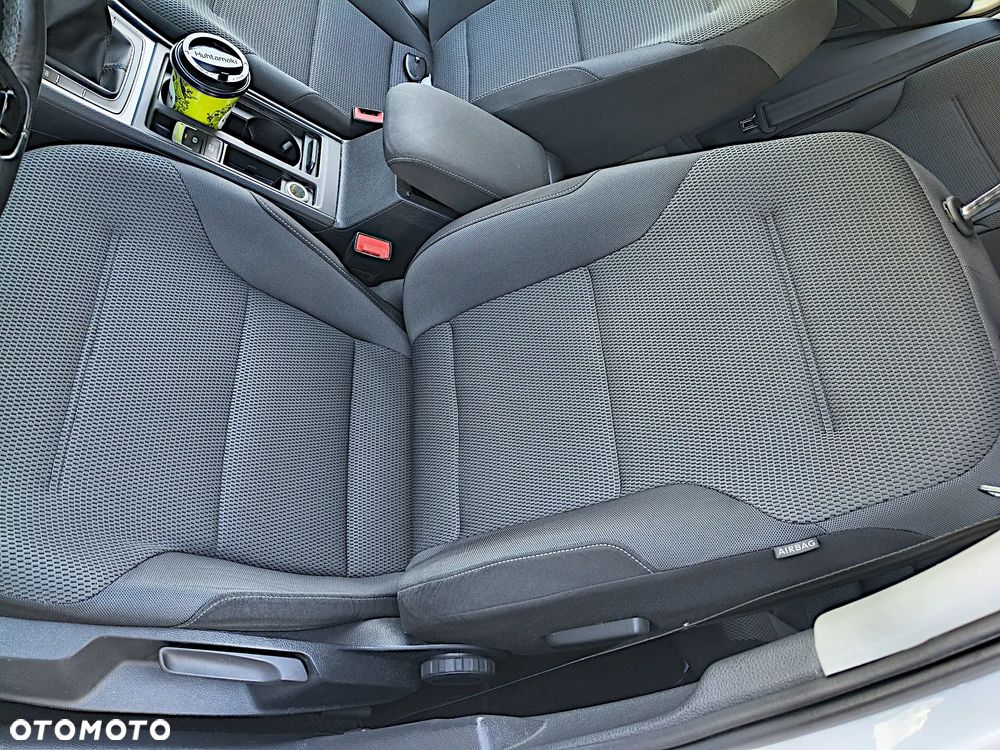 Volkswagen Golf 1.4 TSI BMT Comfortline - 35