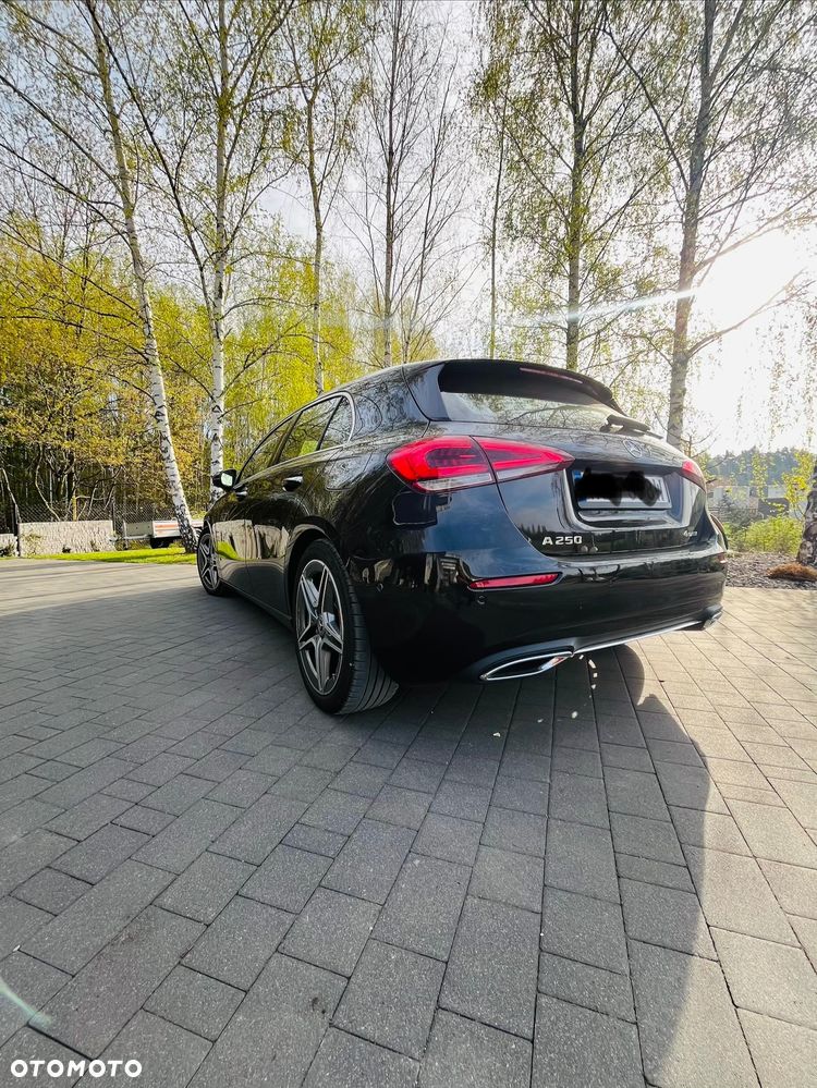 Mercedes-Benz Klasa A 250 4-Matic AMG Line 7G-DCT - 8