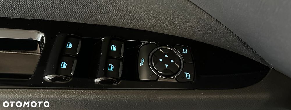 Ford Mondeo - 18