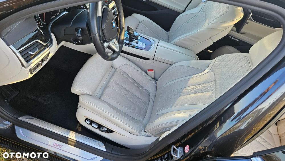 BMW Seria 7 730d xDrive - 9