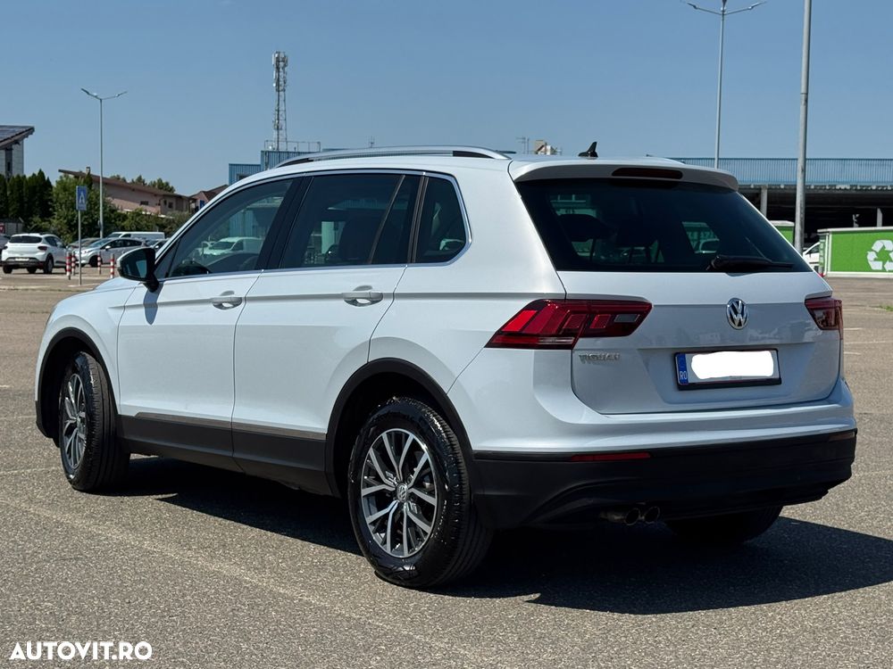 Volkswagen Tiguan - 5
