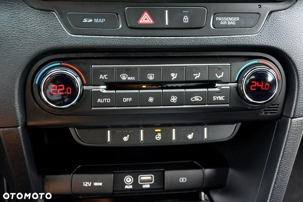 Kia Ceed SW 1.6 CRDi DCT Spirit - 27