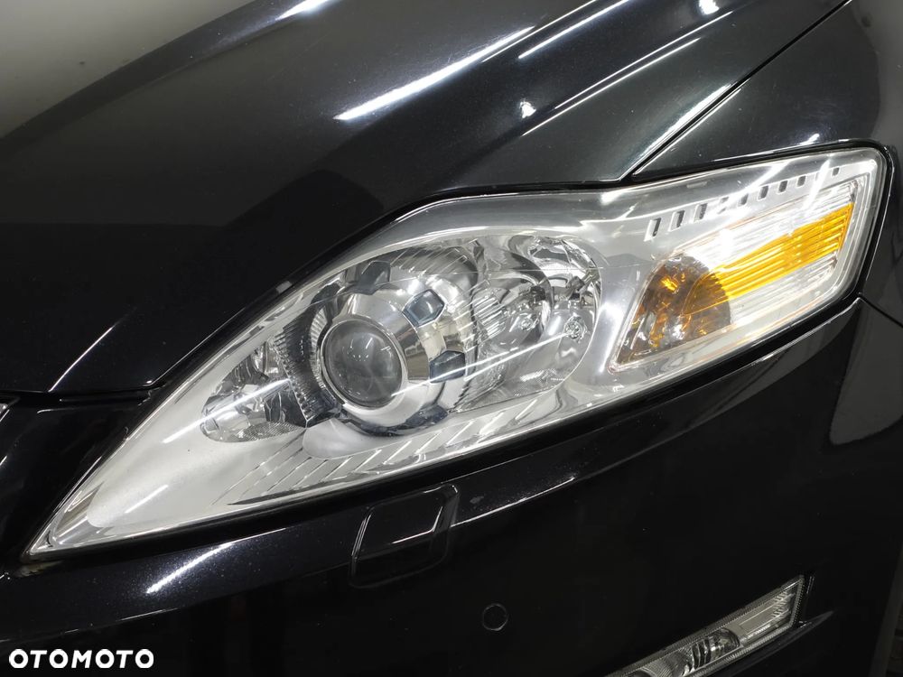 Ford Mondeo - 13