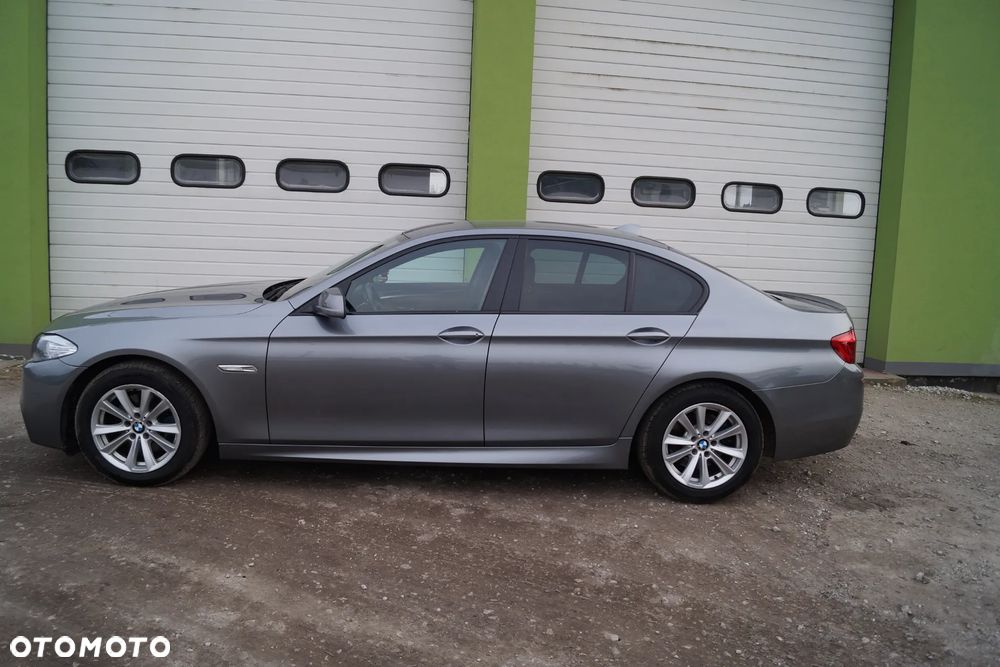 BMW Seria 5 520d - 27