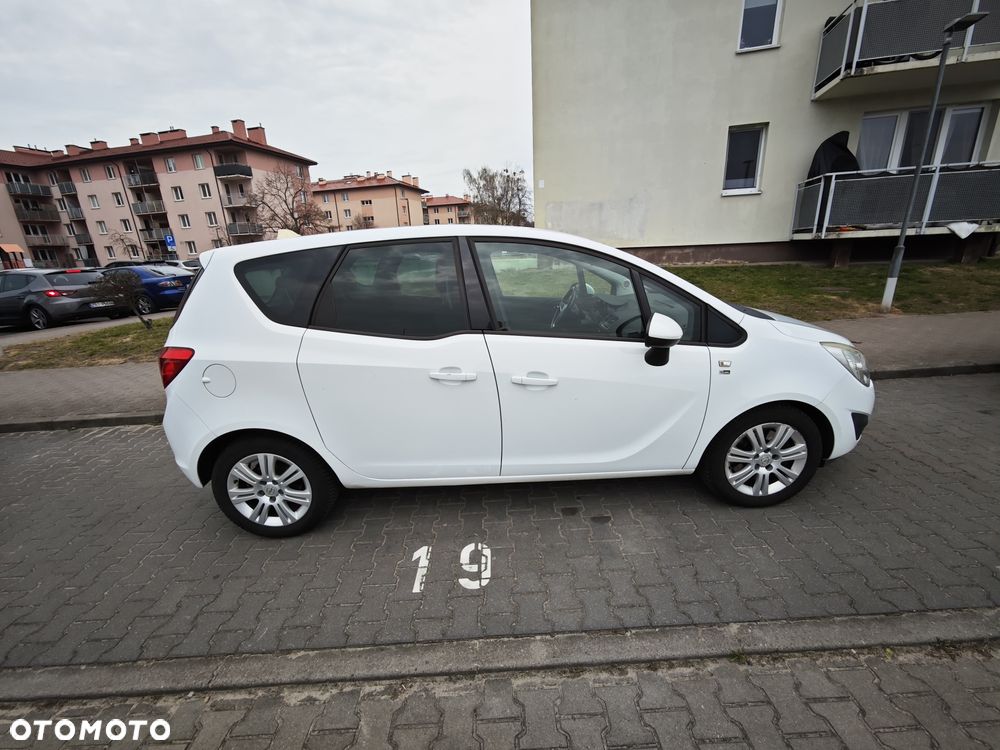 Opel Meriva 1.4 T Edition 150 S&S - 4