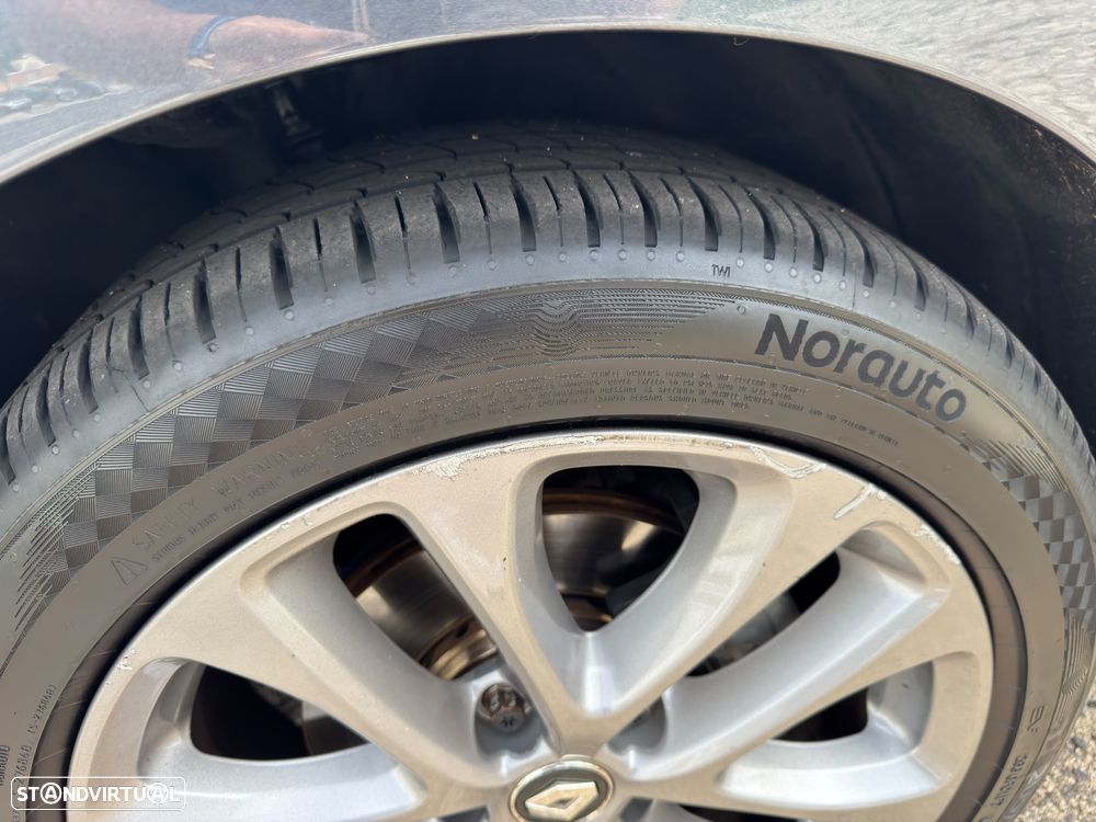Renault Mégane Sport Tourer 1.5 dCi GT Line EDC J18 — fotografia 11