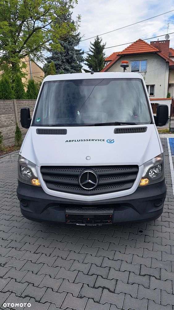 Mercedes-Benz Sprinter - 2