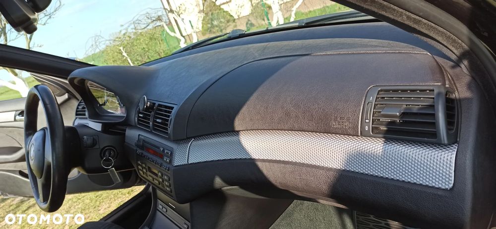 BMW Seria 3 318i Edition Sport - 10