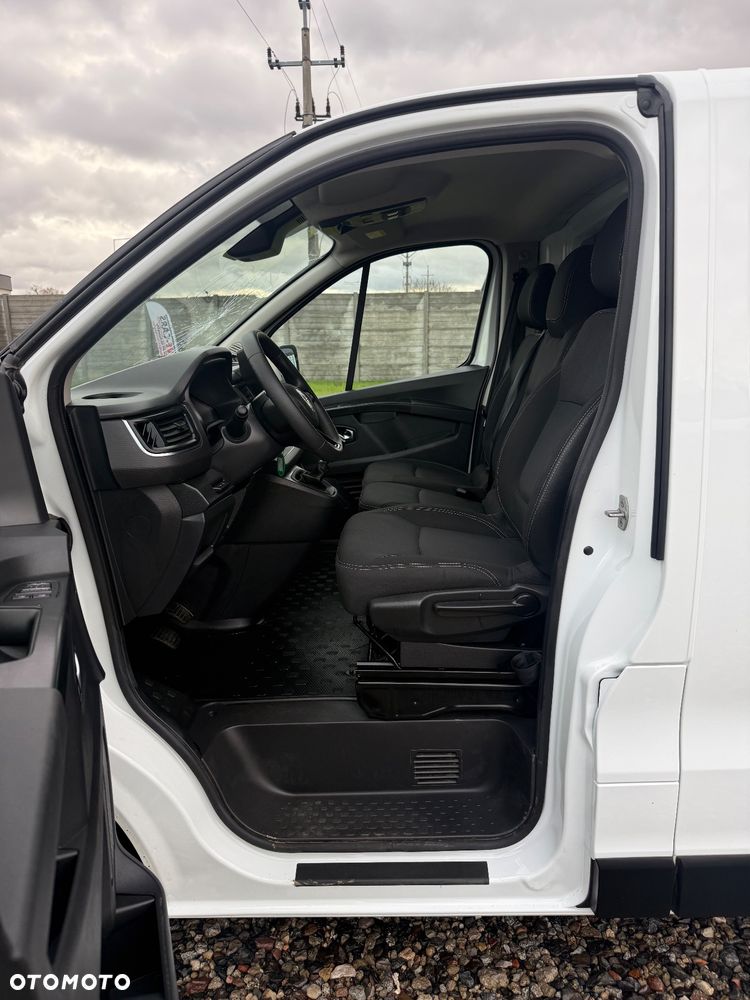 Renault Trafic L1H1, 130KM, klima, navi, kamera, tempomat, sensory, halogeny, czujniki pdc - 15