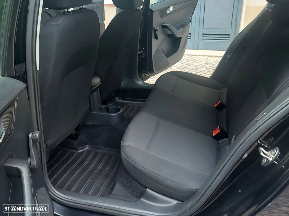 Skoda Rapid 1.6 TDI Active - 7